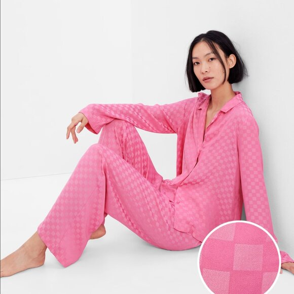GAP BODY Pink Checkered Satin Pajama Set - Picture 1 of 4